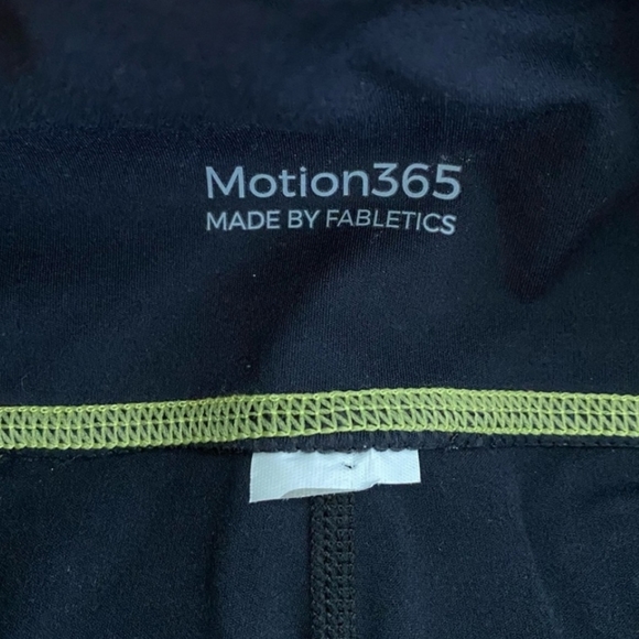 Fabletics leggings size Small - Picture 4 of 4